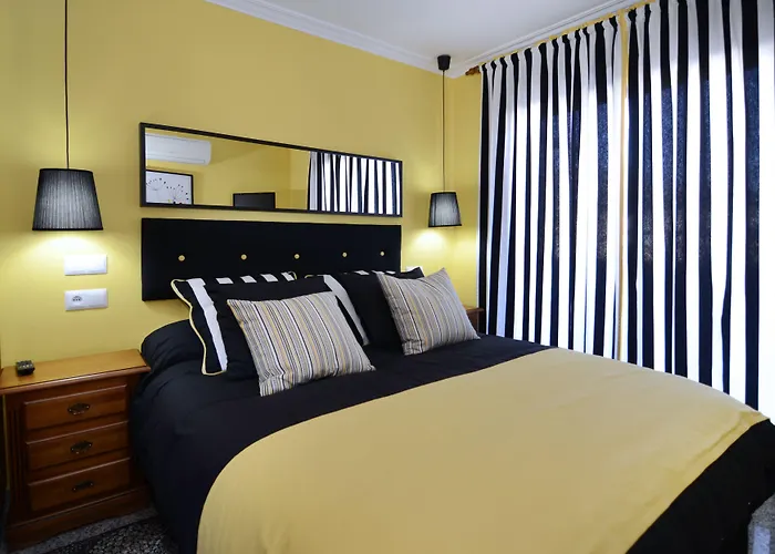 アパート アパルタメントス ヌリアソル *